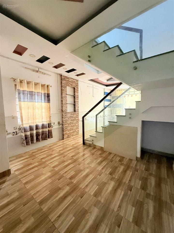 Bán nhà đường số 59 quận gò vấp, 4x11m, 2 tầng, giá 4.48 tỷ, xe hơi