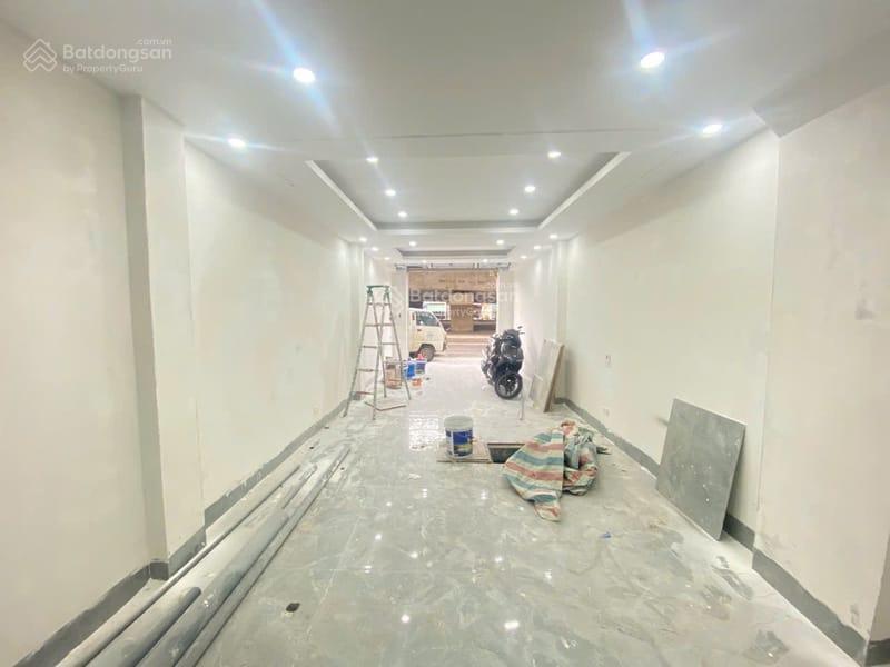 Cho thuê nhà nguyên căn mặt phố 7 tầng  thang máy  kinh doanh đỉnh  giá hợp lý