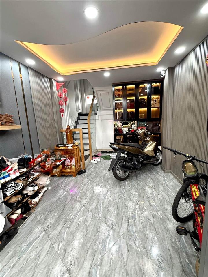 Bán nhà khánh hội quận 4  ôtô tới nhà  5 tầng  5 tỷ nhỉnh  nội thất cao cấp