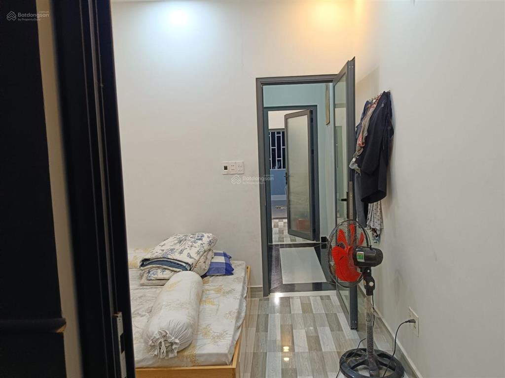 Bán nhà nguyễn khoái quận 4  42m2  4 tỷ nhỉnh  2 tầng đúc  nhà còn mới dọn vào ở ngay