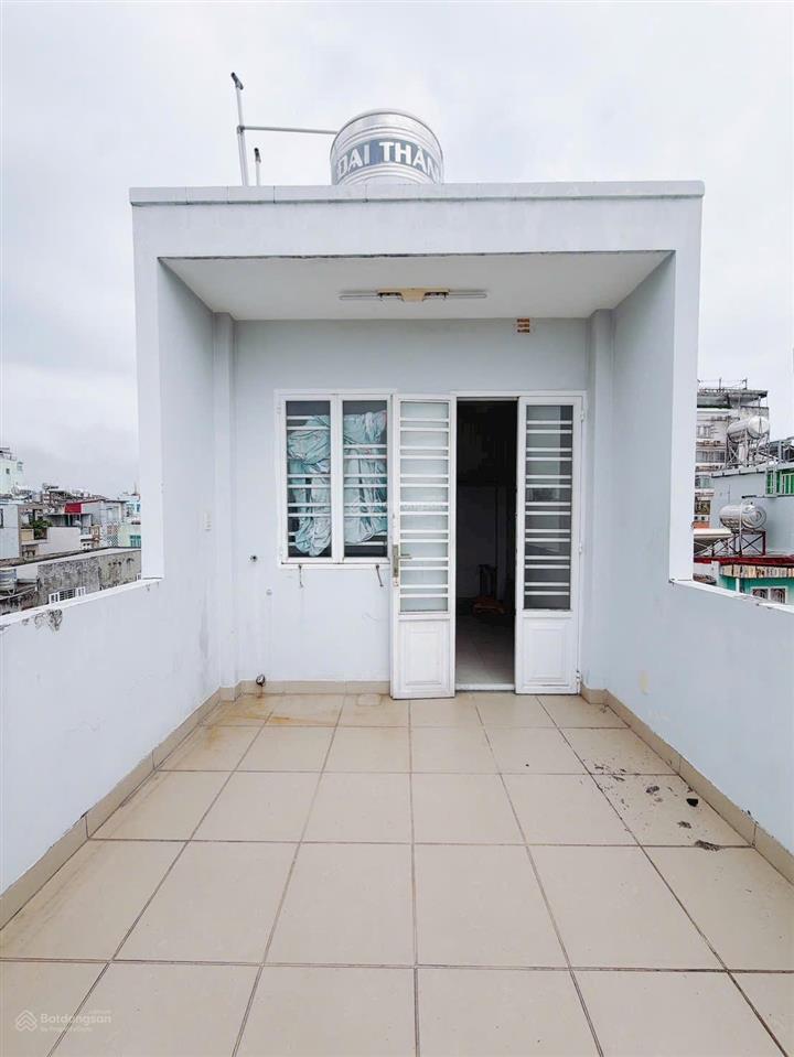 Bán nhà tôn đản quận 4  5 tầng  21m2  3 tỷ nhỉnh  sát mặt tiền