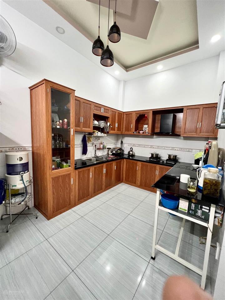 Bán nhà vĩnh hội quận 4  ô tô ngủ trong nhà  bề ngang 5m  60m2  3 tầng đúc  nhỉnh 9 tỷ