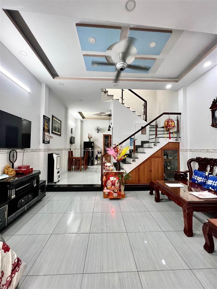 Bán nhà vĩnh hội quận 4  ô tô ngủ trong nhà  bề ngang 5m  60m2  3 tầng đúc  nhỉnh 9 tỷ