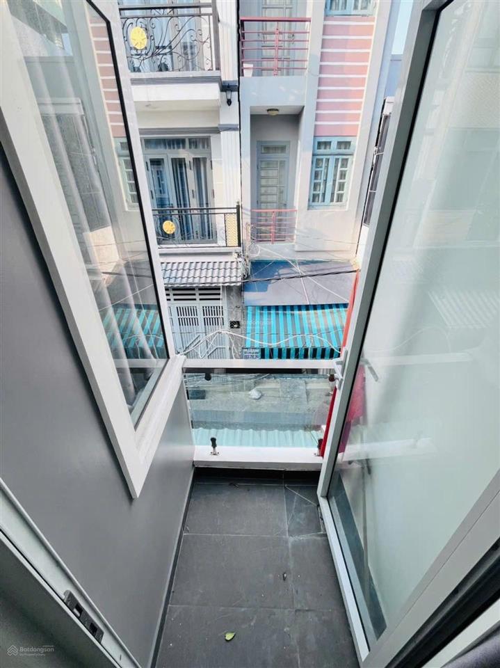 Bán nhà hoàng diệu quận 4  4 tấm đúc  45m2  chỉ 5 tỷ nhỉnh  khu dân trí cao an ninh