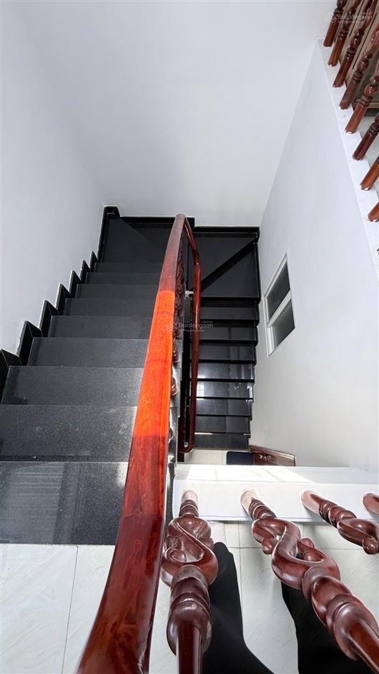 Bán nhà tân vĩnh quận 4  ôtô ngủ trong nhà  bề ngang 5m  50m2  4 tầng  8 tỷ nhỉnh