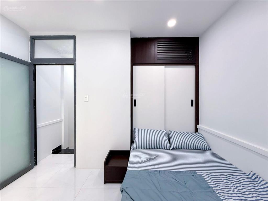 Bán nhà nguyễn khoái quận 4  27m2  2 tấm đúc  3 tỷ  nhà mới dọn vào ở ngay
