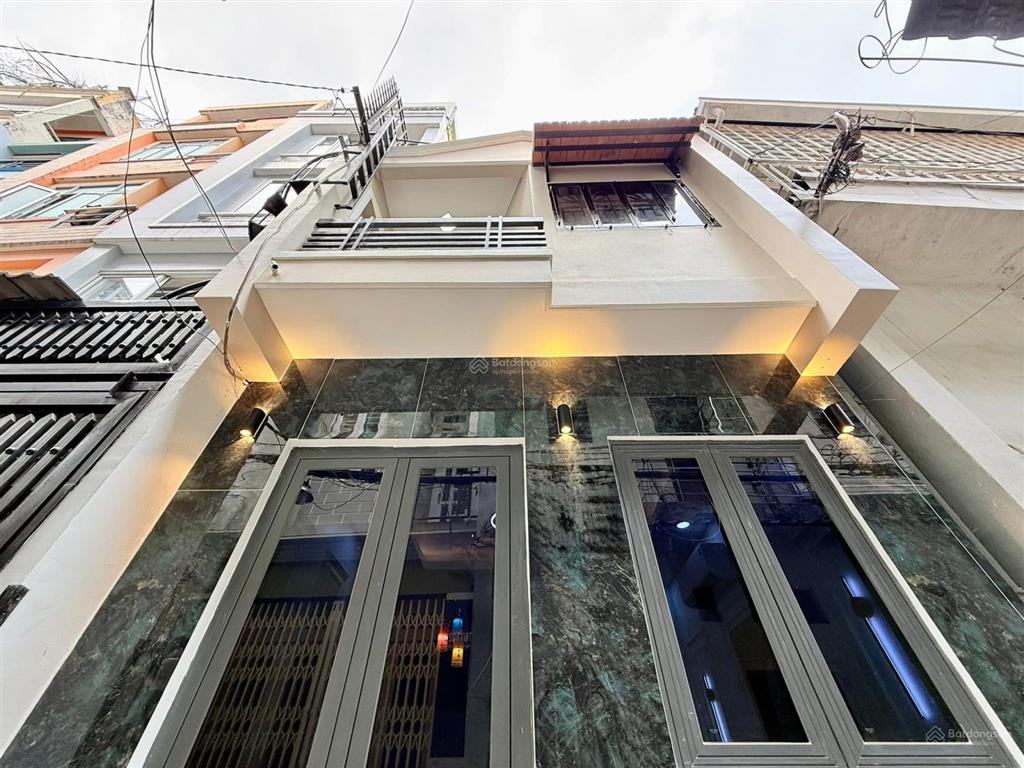 Bán nhà nguyễn khoái quận 4  27m2  2 tấm đúc  3 tỷ  nhà mới dọn vào ở ngay