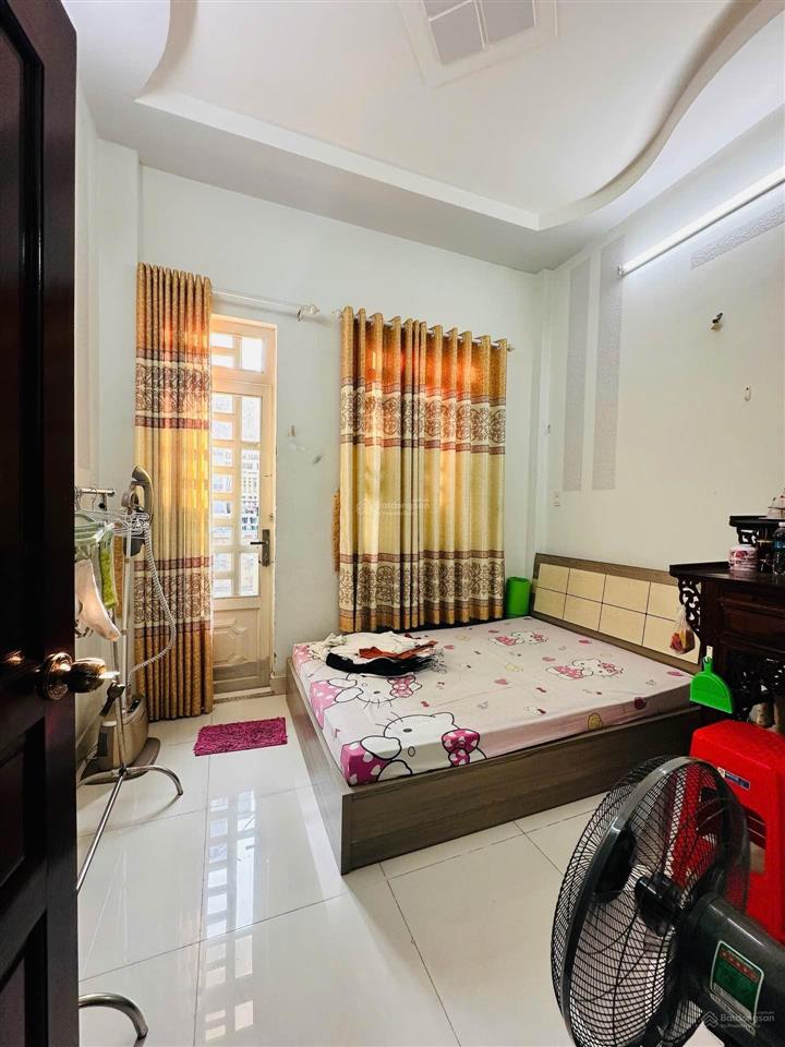 Bán nhà hoàng diệu quận 4  4 tầng  38,5m2  4 tỷ nhỉnh  khu dân trí cao an ninh