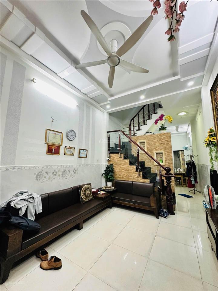 Bán nhà hoàng diệu quận 4  4 tầng  38,5m2  4 tỷ nhỉnh  khu dân trí cao an ninh