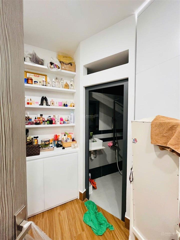 Bán nhà nguyễn khoái quận 4  4 tầng  3 tỷ  24m2  bề ngang 4m  nhà mới tinh  full nội thất