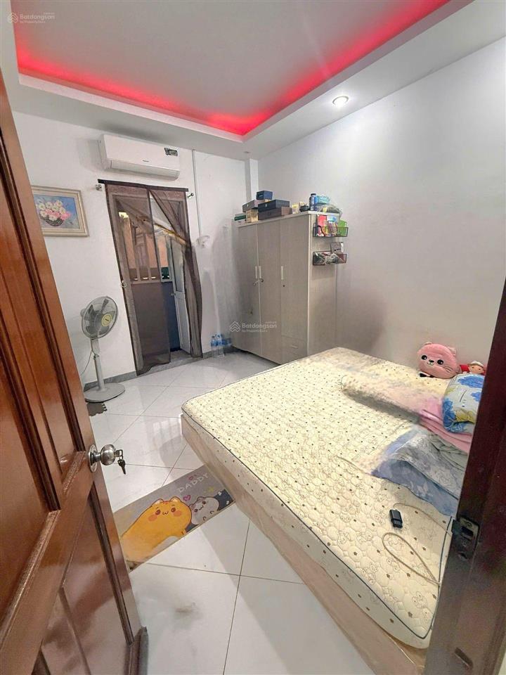 Bán nhà tôn thất thuyết quận 4  60m2  3 tầng  6 tỷ nhỉnh  khu dân trí cao an ninh
