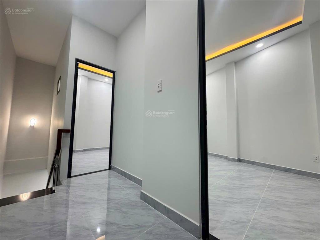 Bán nhà tôn đản quận 4  bề ngang 4m  3 tỷ  28m2  nhà mới dọn vào ở ngay