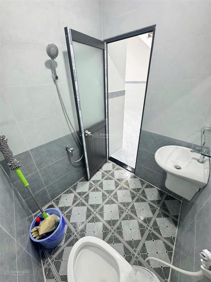 Bán nhà tôn đản quận 4  bề ngang 4m  3 tỷ  28m2  nhà mới dọn vào ở ngay