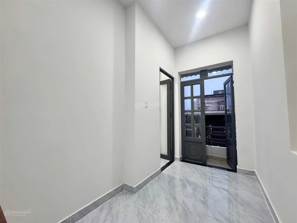 Bán nhà tôn đản quận 4  bề ngang 4m  3 tỷ  28m2  nhà mới dọn vào ở ngay