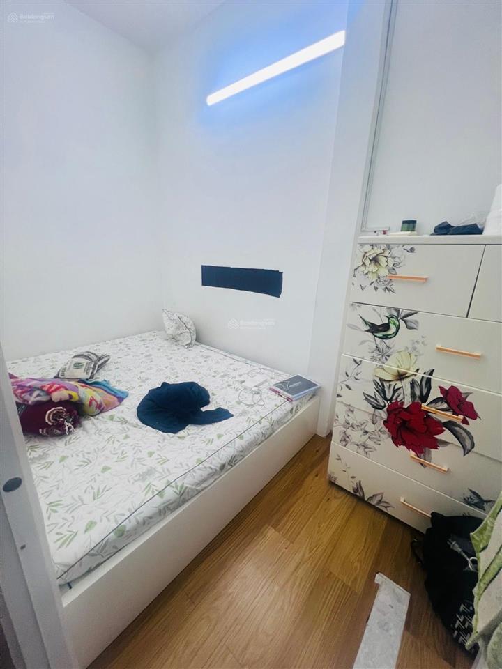 Bán nhà nguyễn khoái quận 4  26m2  2 tầng  chỉ 3 tỷ  hẻm rộng 4m tiện kinh doanh