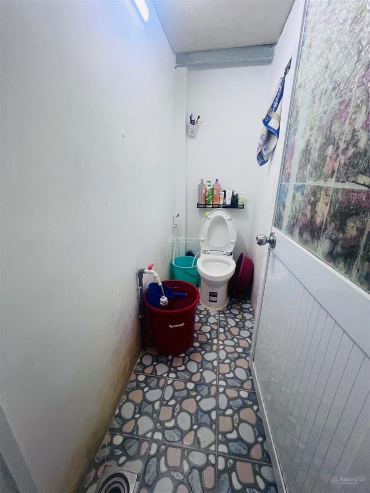 Bán nhà nguyễn khoái quận 4  26m2  2 tầng  chỉ 3 tỷ  hẻm rộng 4m tiện kinh doanh