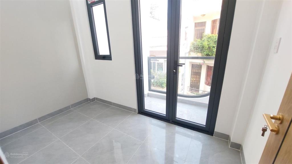 Bán nhà nguyễn khoái quận 4  3 tầng  30m2  3 tỷ nhỉnh  nhà mới ở ngay