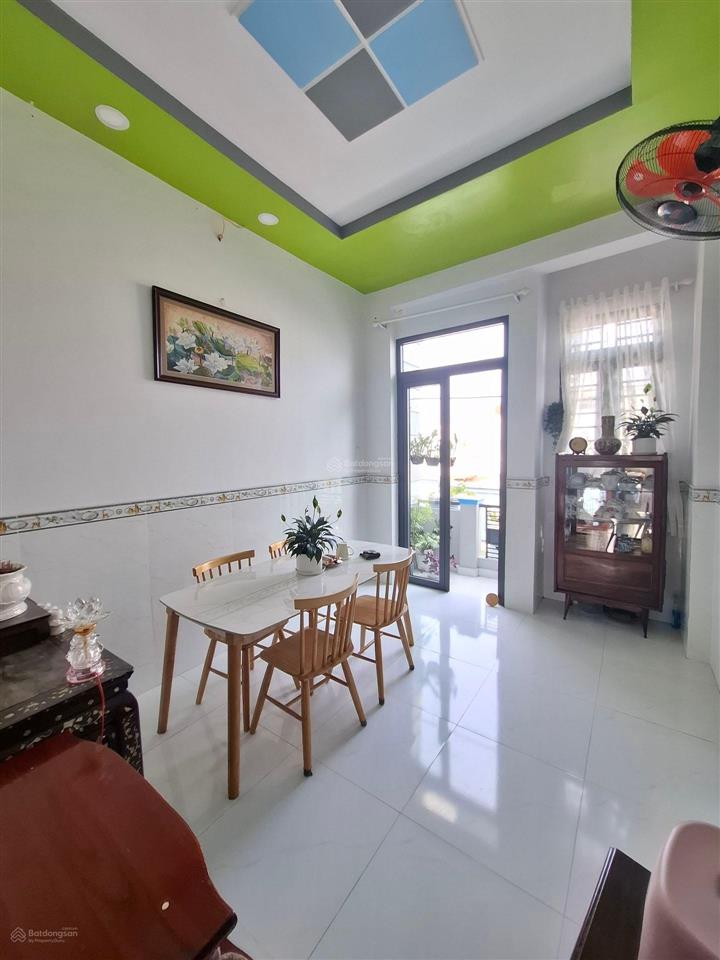 Bán nhà nguyễn khoái quận 4  3 tầng  36m2  3 tỷ nhỉnh  nhà còn mới tinh  khu dân trí cao