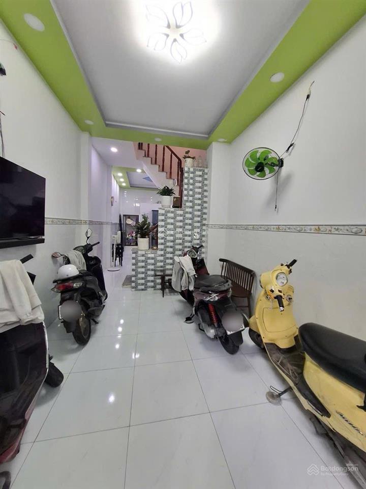 Bán nhà nguyễn khoái quận 4  3 tầng  36m2  3 tỷ nhỉnh  nhà còn mới tinh  khu dân trí cao