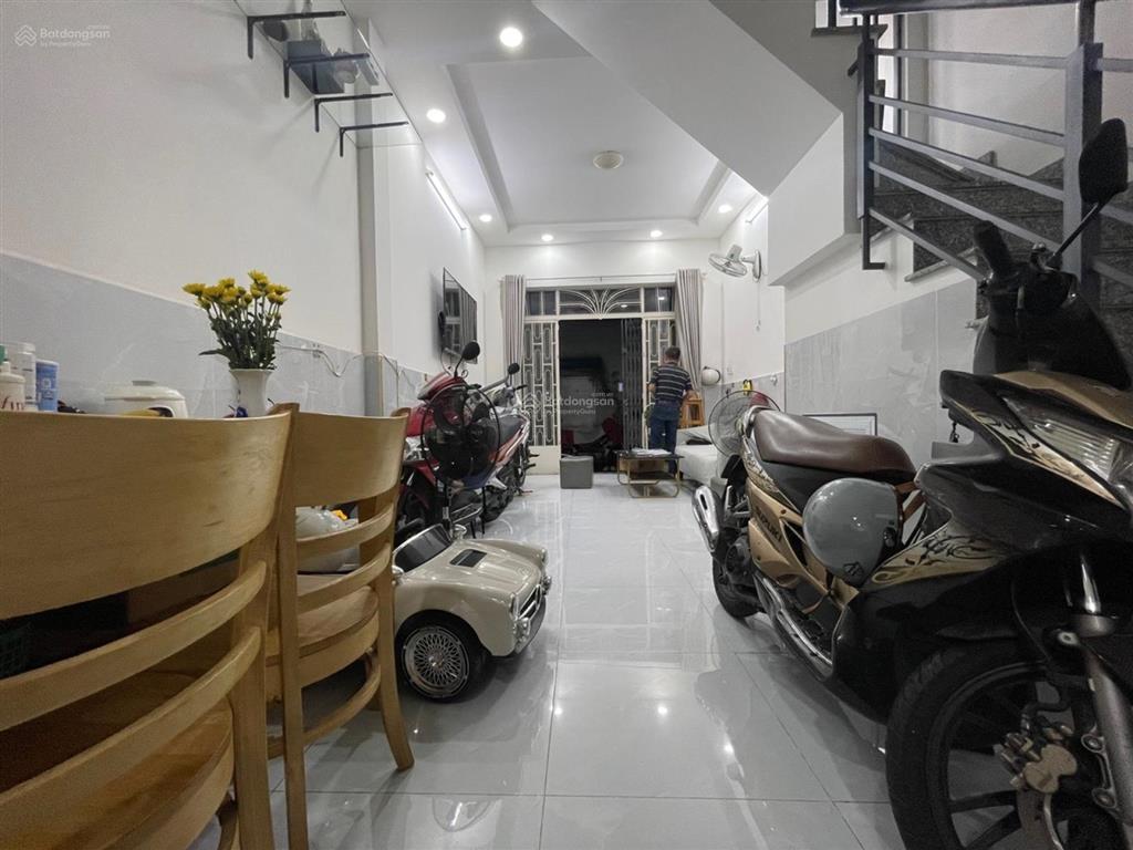 Bán nhà tôn đản quận 4  38,5m²  chỉ 4 tỷ  2 tấm đúc  hẻm 4m  tiện kinh doanh