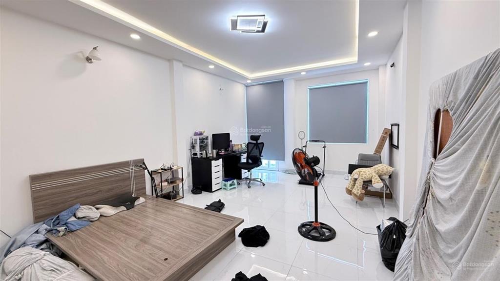 Bán nhà nguyễn khoái quận 4  5 tầng  44m²  bề ngang 4m  4 tỷ nhỉnh  khu dân trí cao