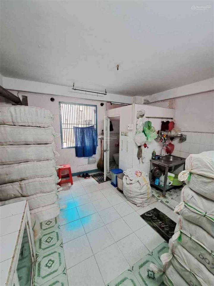 Bán nhà tôn thất thuyết quận 4  3 tầng  52m2  5 tỷ  bề ngang 4m