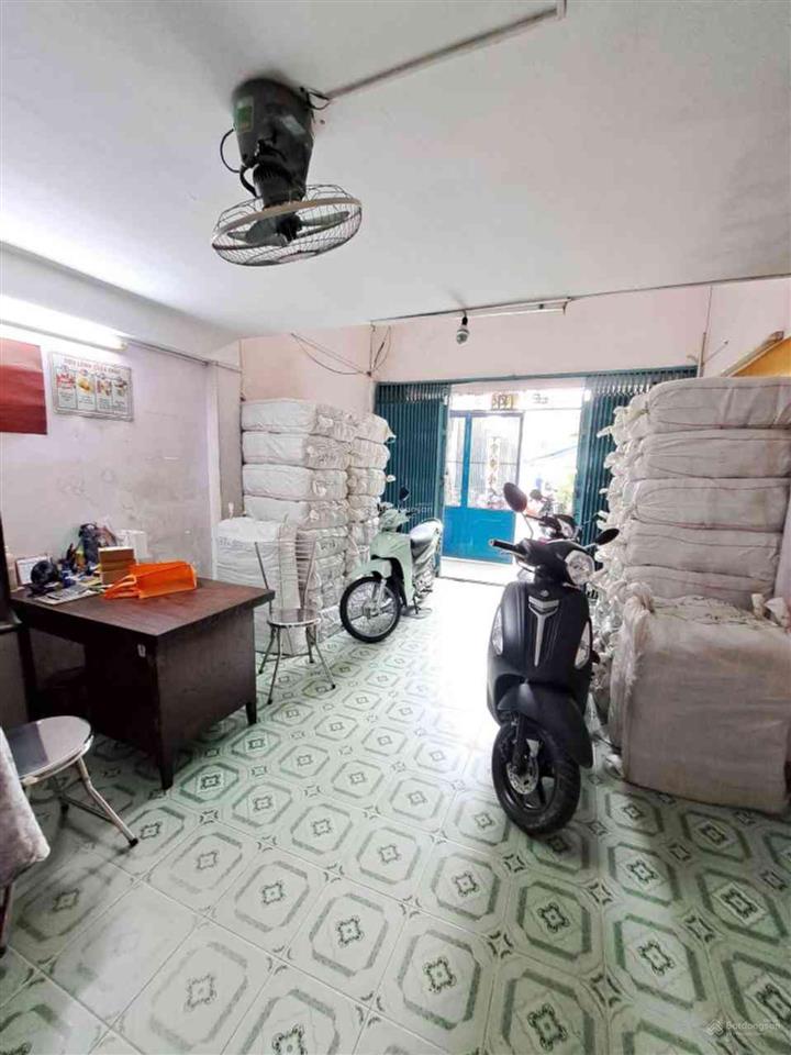 Bán nhà tôn thất thuyết quận 4  3 tầng  52m2  5 tỷ  bề ngang 4m