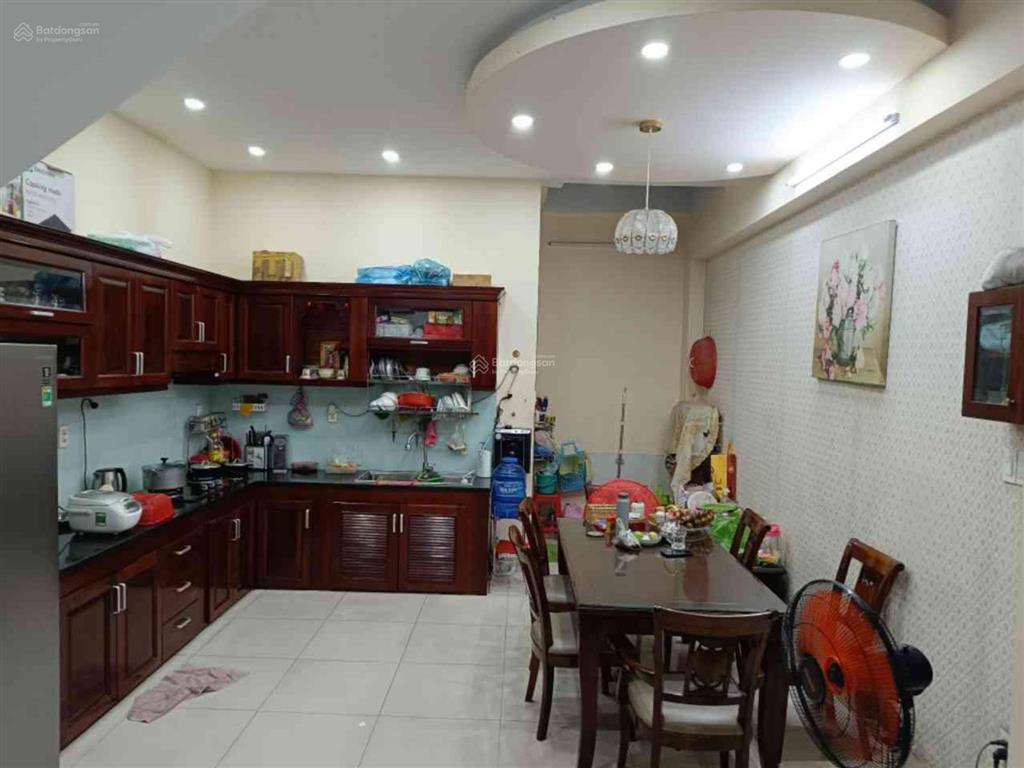 Bán nhà xóm chiếu quận 4  5 tầng  60m2  chỉ 8 tỷ  bề ngang 4m  tặng toàn bộ nội thất cao cấp