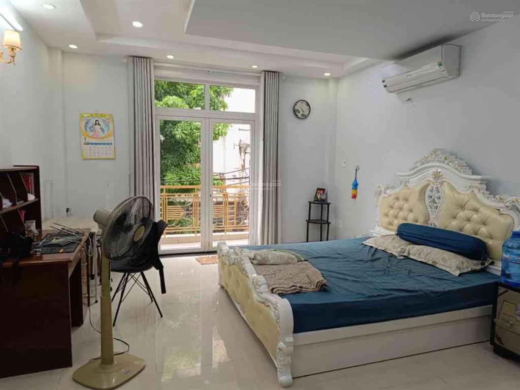 Bán nhà xóm chiếu quận 4  5 tầng  60m2  chỉ 8 tỷ  bề ngang 4m  tặng toàn bộ nội thất cao cấp