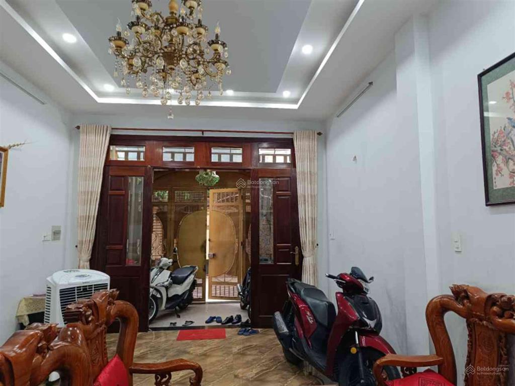 Bán nhà xóm chiếu quận 4  5 tầng  60m2  chỉ 8 tỷ  bề ngang 4m  tặng toàn bộ nội thất cao cấp