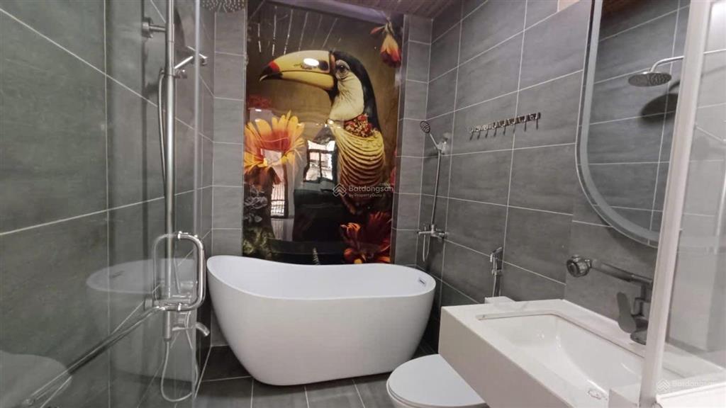 Bán nhà tân vĩnh quận 4  hẻm ôtô  4 tầng  40m2  5 tỷ nhỉnh  nhà mới xây dọn vào ở ngay
