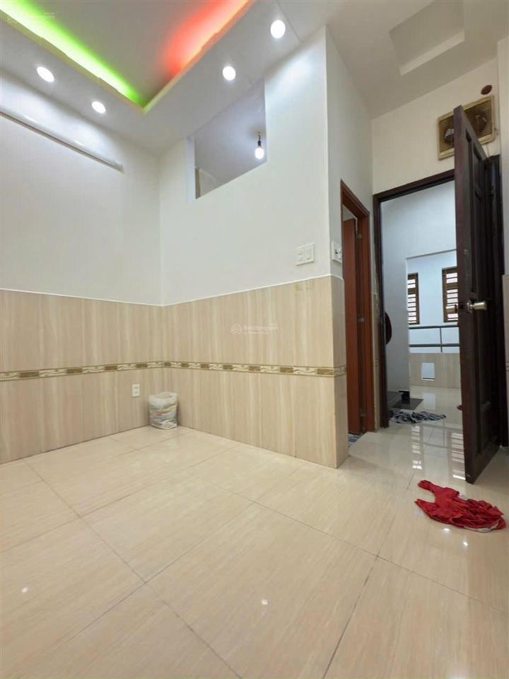 Bán nhà tôn đản quận 4  5 tầng  32m2  3 tỷ nhỉnh  nhà còn mới dọn vào ở ngay