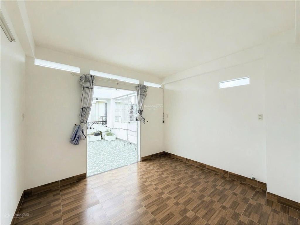 Bán nhà hoàng diệu quận 4  5 tầng  38m2  chỉ 5 tỷ  khu dân trí cao an ninh