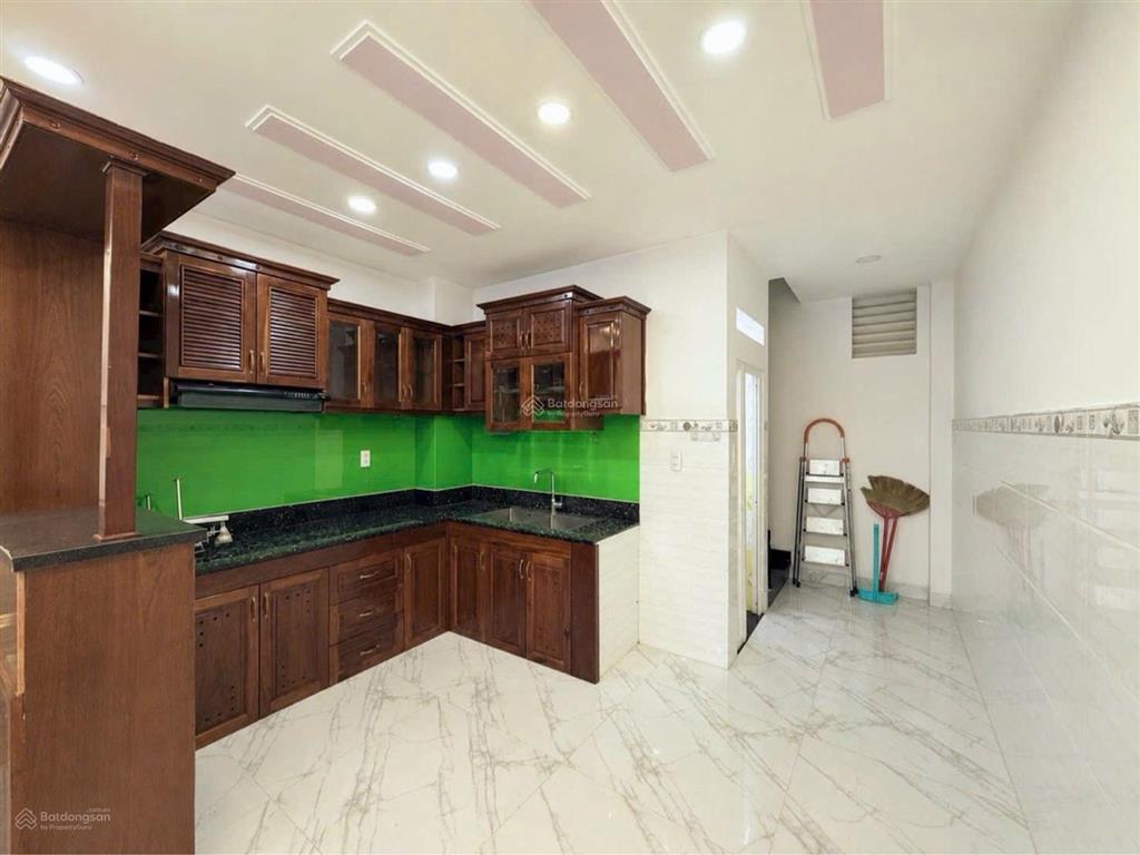 Bán nhà hoàng diệu quận 4  5 tầng  38m2  chỉ 5 tỷ  khu dân trí cao an ninh