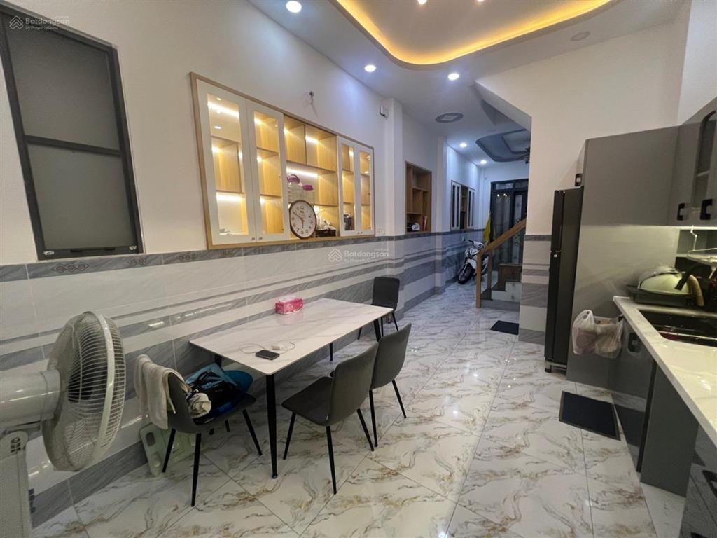 Bán nhà hoàng diệu quận 4  4 tầng  44m2  chỉ 5 tỷ nhỉnh  khu dân trí cao an ninh