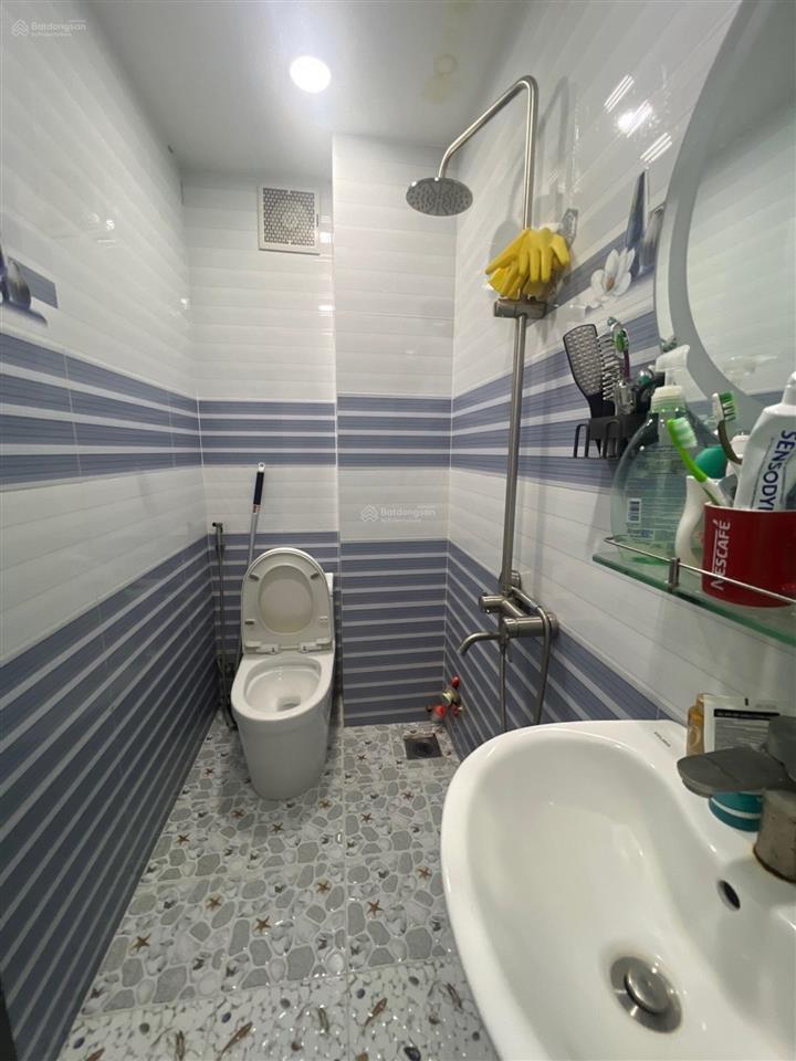 Bán nhà hoàng diệu quận 4  4 tầng  44m2  chỉ 5 tỷ nhỉnh  khu dân trí cao an ninh