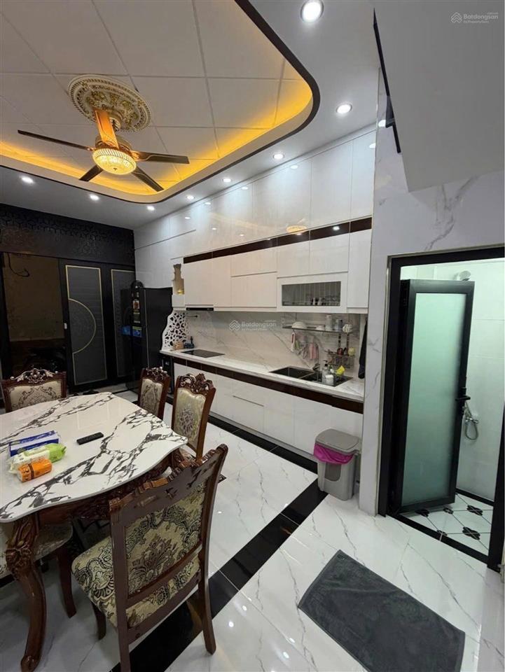 Bán nhà tân vĩnh quận 4  hẻm ôtô  4 tầng  48m2  chỉ 8 tỷ nhỉnh  bề ngang 4m