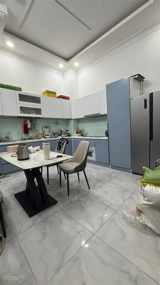 Bán nhà vĩnh khánh quận 4  hẻm ôtô  4 tầng  50m2  7 tỷ nhỉnh  tiện kinh doanh  bề ngang 4m