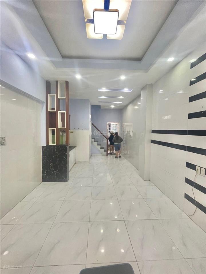 Bán nhà đoàn văn bơ, quận 4  29m2  chỉ 3 tỷ  hẻm 4m thông tứ tung  thuận tiện kinh doanh