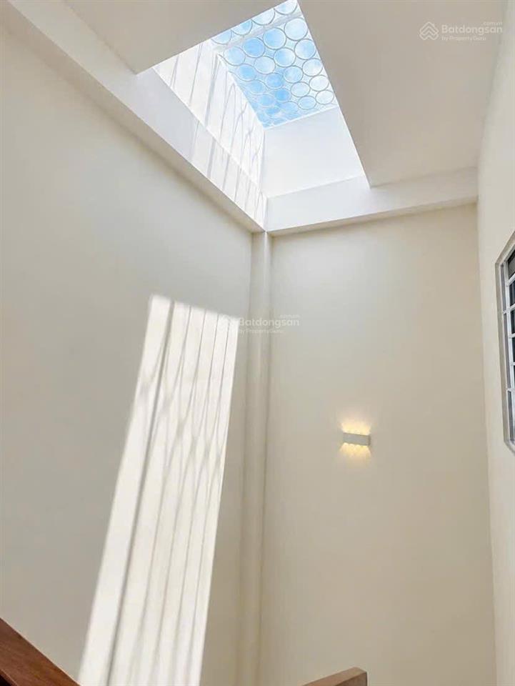 Bán nhà hoàng diệu quận 4  4 tầng  31,5m2  chỉ 3 tỷ nhỉnh  nhà còn mới tinh  khu dân trí cao