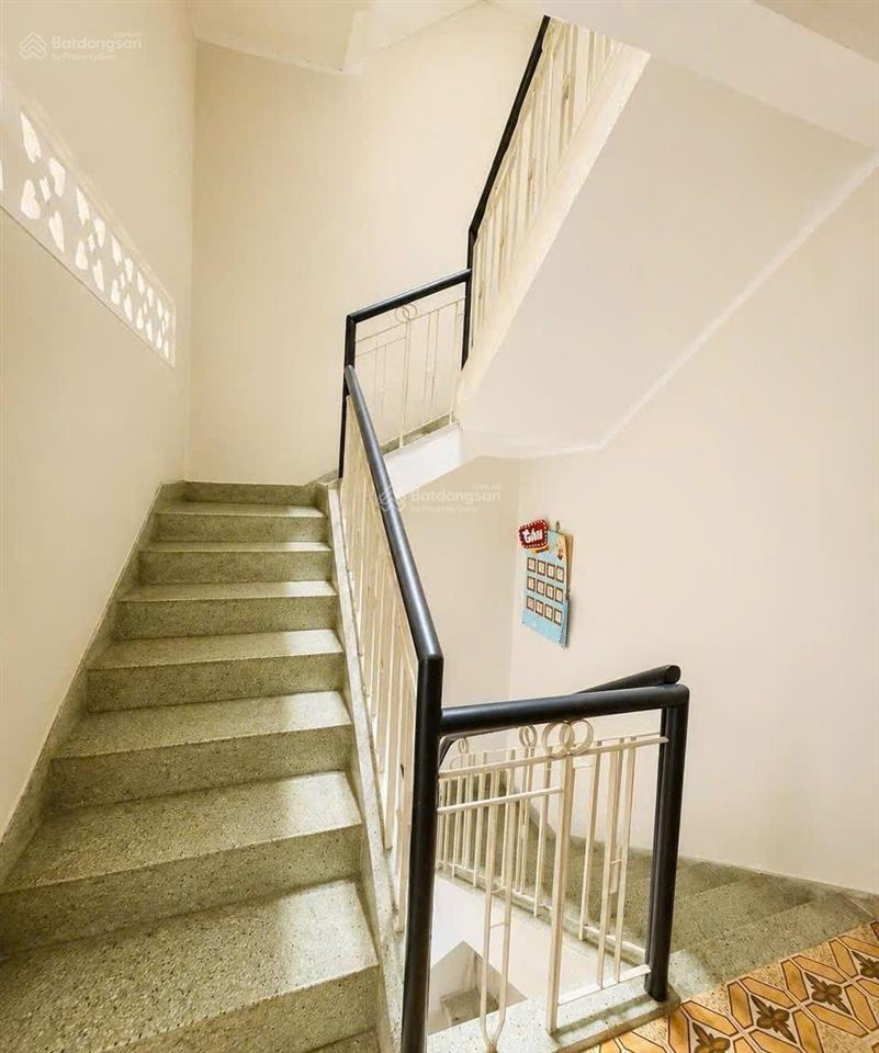 Bán nhà đoàn văn bơ quận 4  5 tầng  55m2  chỉ hơn 5 tỷ  bề ngang 4m  hẻm 4m  tiện kinh doanh