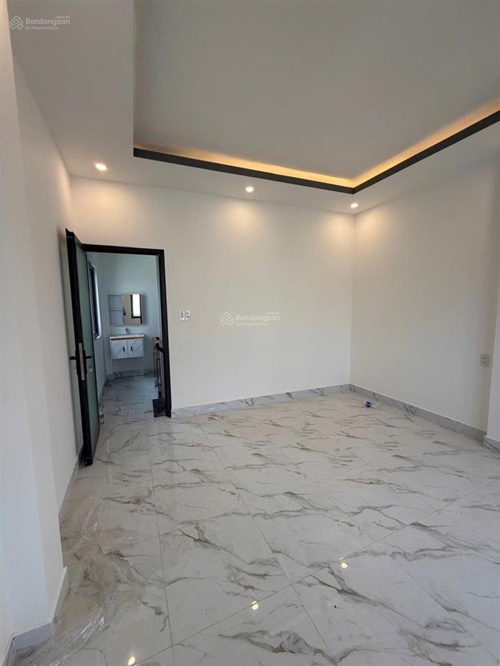 Bán nhà tôn đản quận 4  3 tầng  32m2  3 tỷ nhỉnh  bề ngang 4m  nhà mới xây dọn vào ở ngay