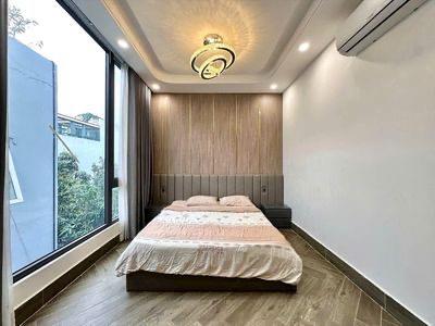 Cho thuê phòng nguyễn hữu thọ quận 7  full nội thất  40m2  giá 6 triệu / tháng