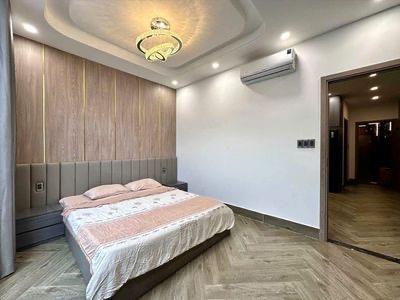 Cho thuê phòng nguyễn hữu thọ quận 7  full nội thất  40m2  giá 6 triệu / tháng