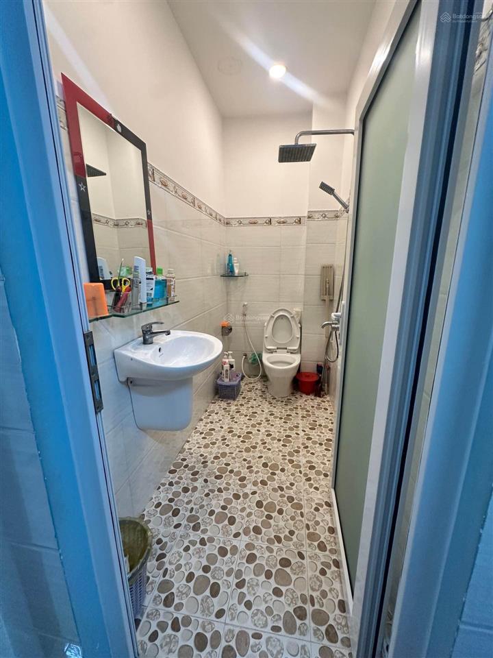 Bán nhà hoàng diệu quận 4  4 tầng  44m2  5 tỷ nhỉnh  bề ngang 4m  khu dân trí cao an ninh