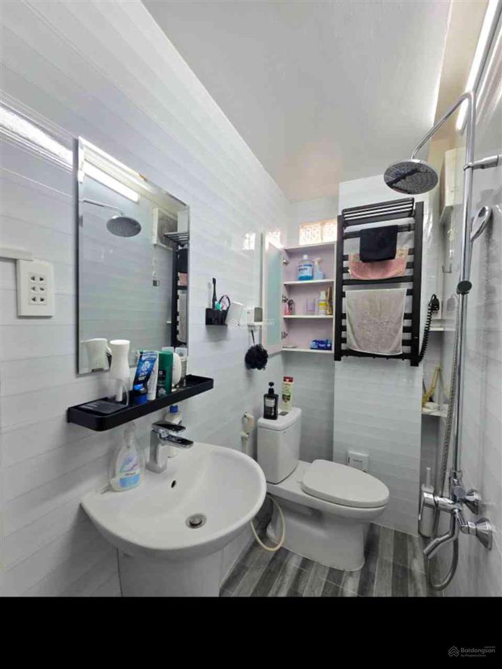 Bán nhà tân vĩnh quận 4  hẻm ôtô  5 tầng  32m2  chỉ 5 tỷ  khu dân trí cao an ninh
