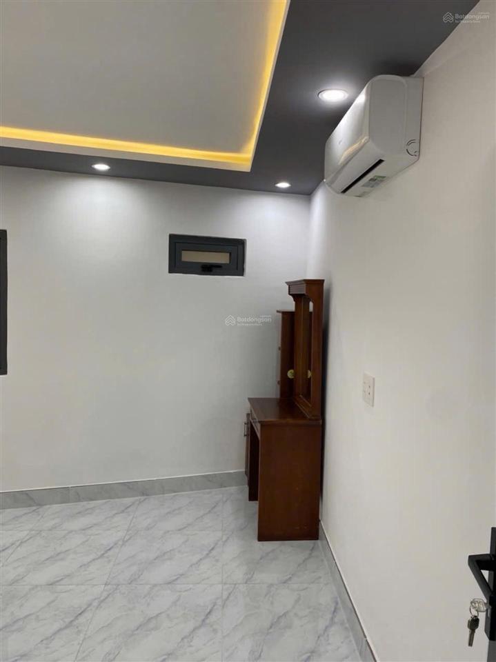Bán nhà hoàng diệu quận 4  hẻm ôtô  4 tầng  44m2  chỉ 6 tỷ nhỉnh bề ngang 4m  khu dân trí cao