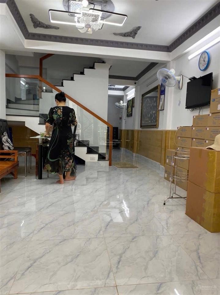 Bán nhà hoàng diệu quận 4  hẻm ôtô  4 tầng  44m2  chỉ 6 tỷ nhỉnh bề ngang 4m  khu dân trí cao