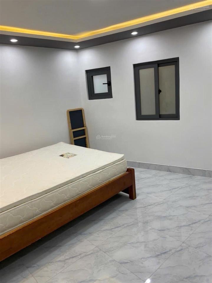 Bán nhà hoàng diệu quận 4  hẻm ôtô  4 tầng  44m2  chỉ 6 tỷ nhỉnh bề ngang 4m  khu dân trí cao