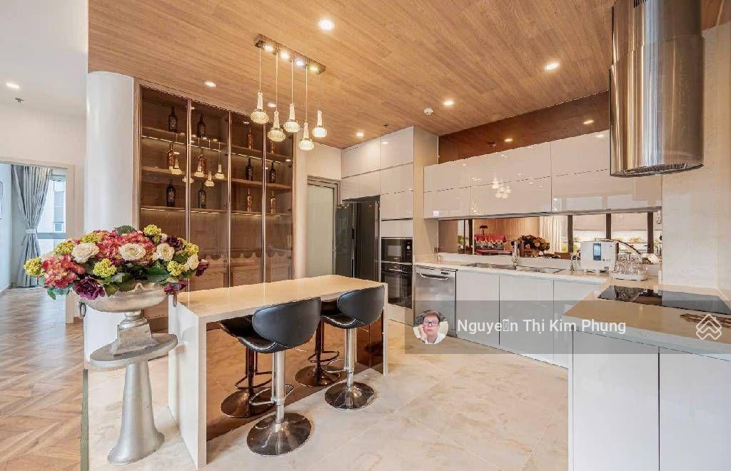 Bán căn hộ cao cấp lô góc vinhomes central park 4, đối diện landmark 81  156m2 chỉ 26ty8